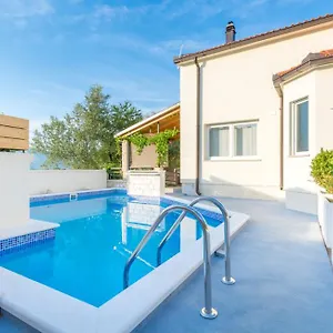 Lipovac Willa Trogir