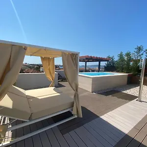 Apartment Shell Sky Luxury Penthouse With Private Pool, Zadar