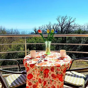 Starry Night - Smart Tv, Extra Big Bed, Big Bathtub, Private Parking, Sea View, Wifi, 2bedrooms Apartament Volosko